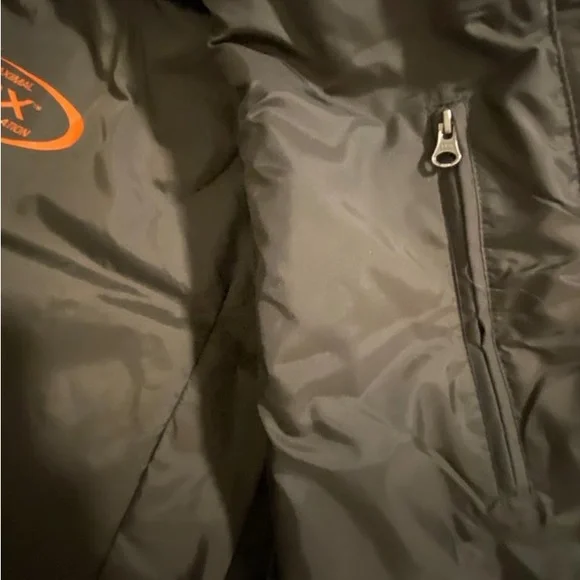 ❤️WIND RIVER VEST FOR SALE❤️ - Picture 3 of 8